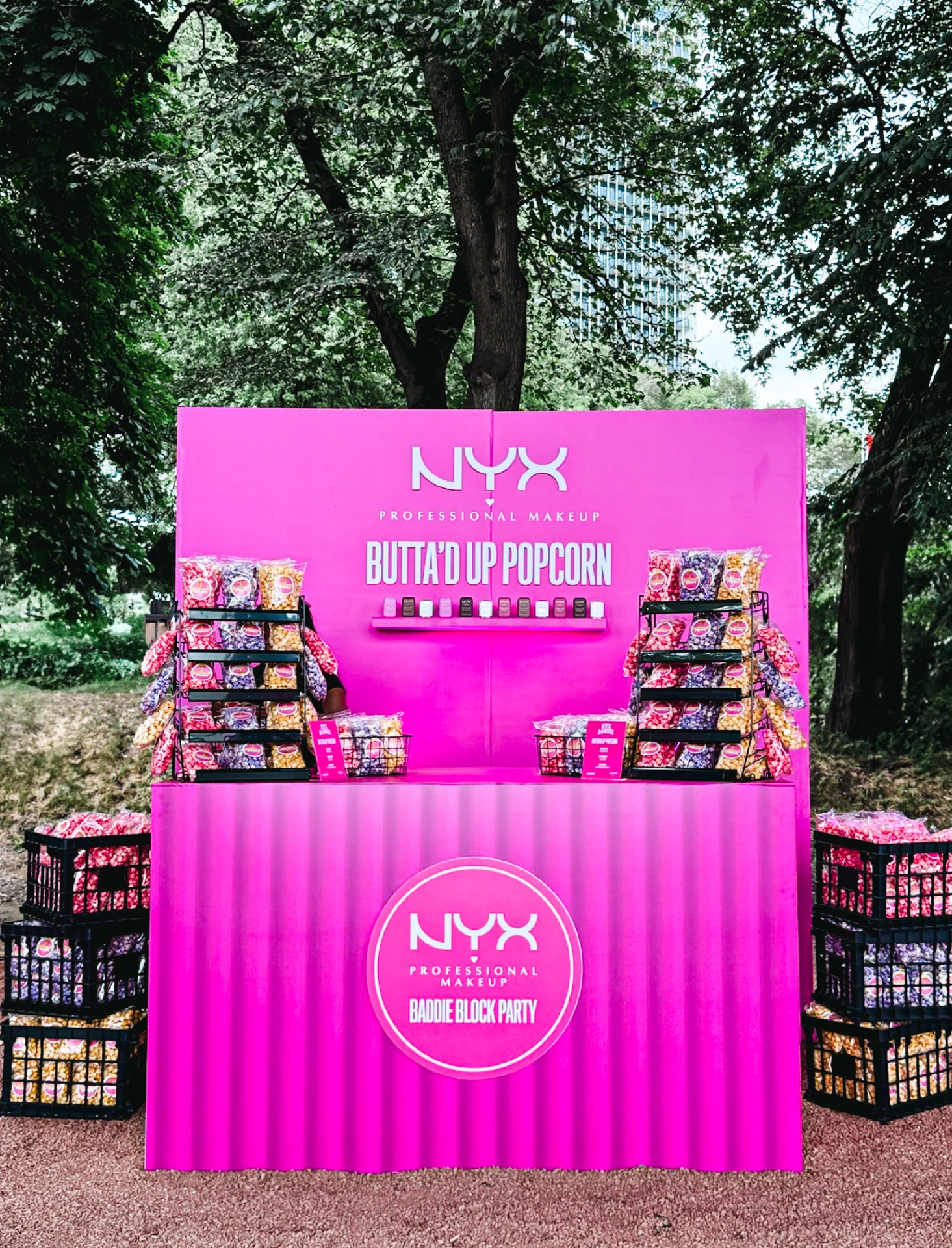 How to Brand a Food Cart for a Product Launch in Toronto