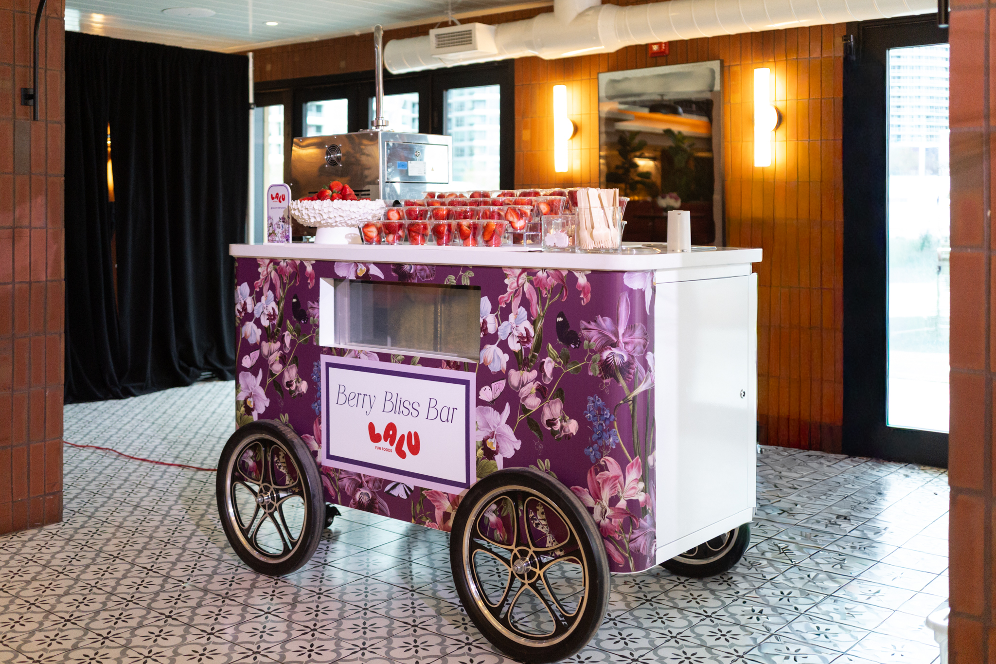ES-Berry-Bliss-Bar-Wide.jpg
