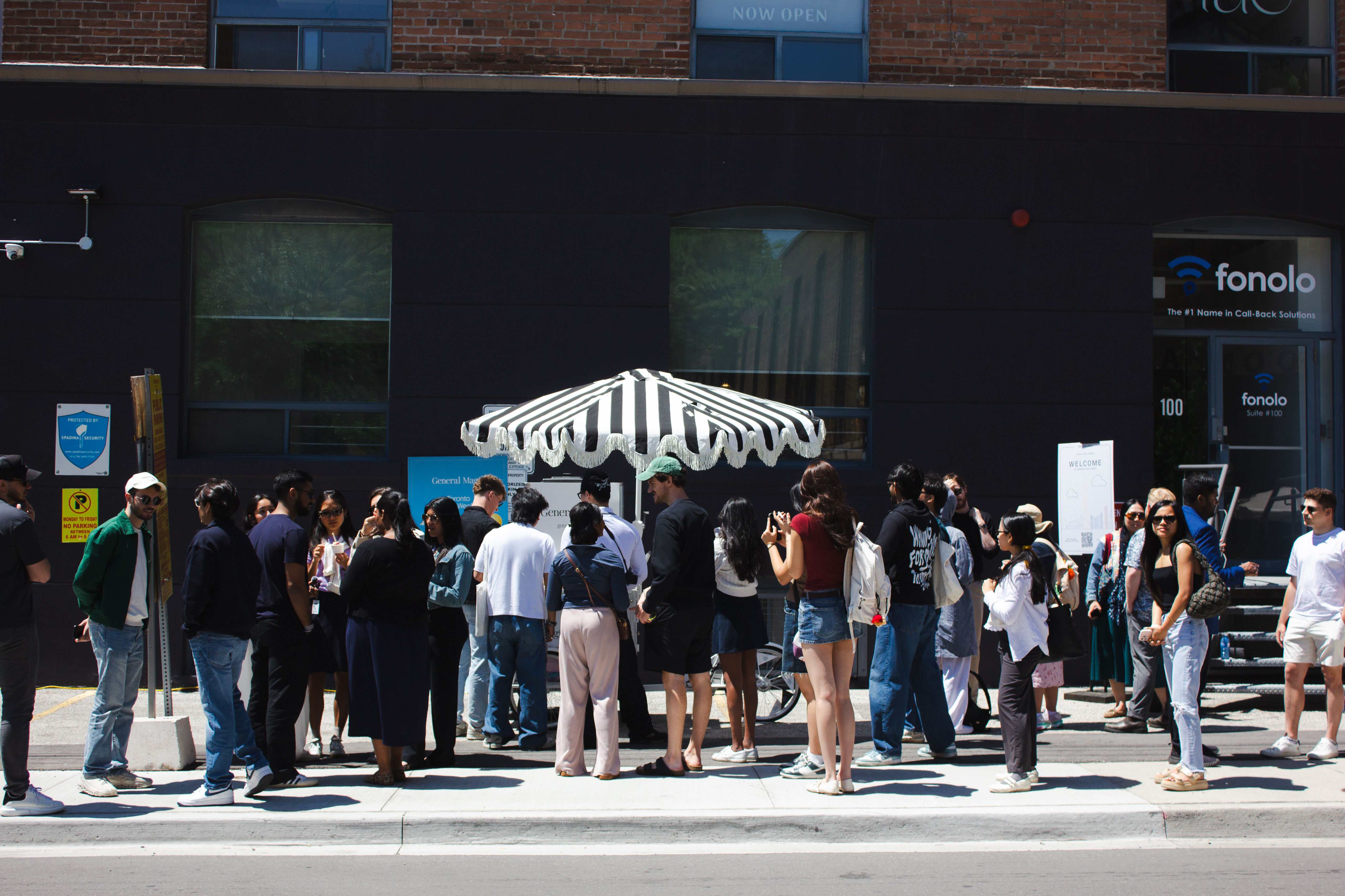 GM-Crowd-Lineup.jpg