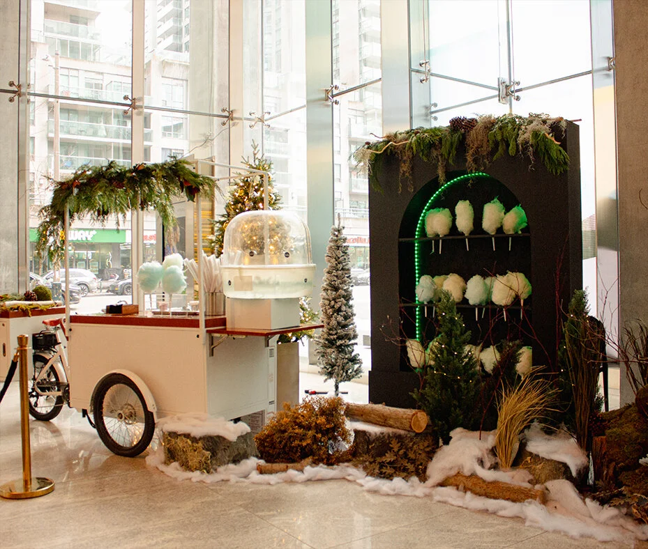 Where to Rent Custom Event Props & Booths in Toronto